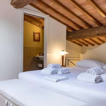 Casa Santa Croce Daire Floransa